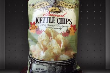 Trader Joe's Turkey and Stuffing Seasoned Kettle Chips