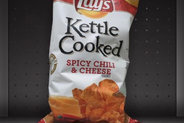 Lay’s Kettle Cooked Spicy Chili and Cheese Chips