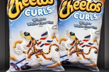 Cheetos Winter White Cheddar Puffs