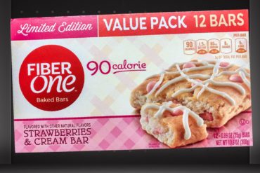 Fiber One Strawberries & Cream Bar