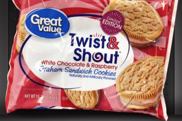 Great Value White Chocolate & Raspberry Twist & Shout Cookies