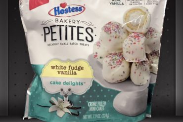 Hostess Bakery Petites: White Fudge Vanilla Cake Delights